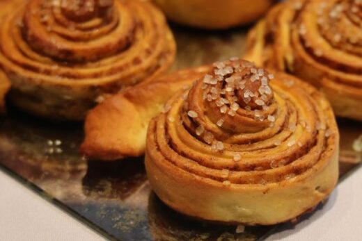 Giant Cinnamon Rolls Becoming Bakery Favorites