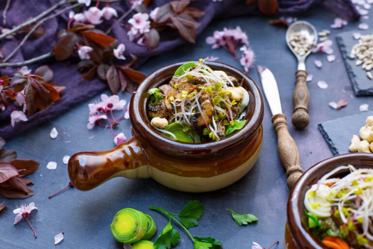 Purslane Stew: Succulent Wild Plant Adds Tangy Flavour and Distinctive Texture